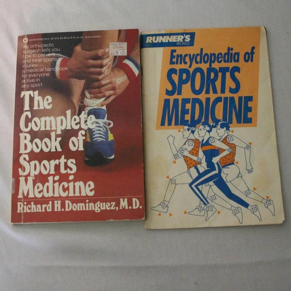 Runner's World Encyclopedia‎ Sports Medicine Complete Book Dominguez M.D.